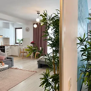 https://luxury-soho-unirii-apartament.bucharesthotelsnow.com